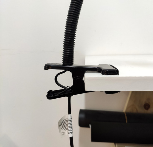 Lampara_De_Mesa_Velador_Escritorio_Led_Tipo_Pinza_Dormitorio_D_671598-MLA50620752327_072022-O.jpg