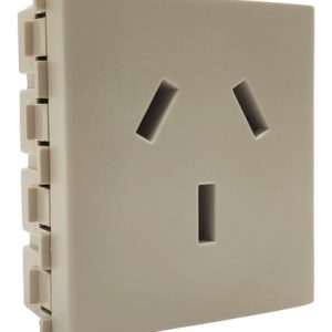 Tomacorriente Patas Rectas 20amp Toma Tierra Teclastar