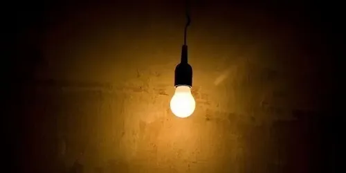 Bulbo_Led__7w_E27_A60-calida_70_De_Ahorro_1°marca_Macroled_D_721292-MLA26614050836_012018-O.webp